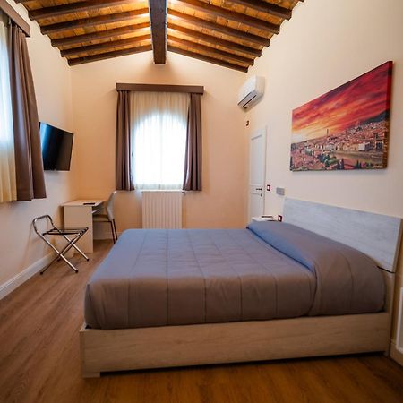 Hotel Marco'S Way Florencia Exterior foto